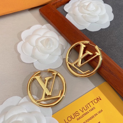 New Arrivals Louis Vuitton Earrings in 194256