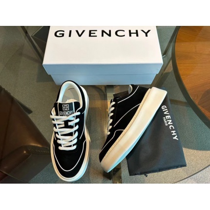 New Arrivals Givenchy Sneakers For Men in 194268