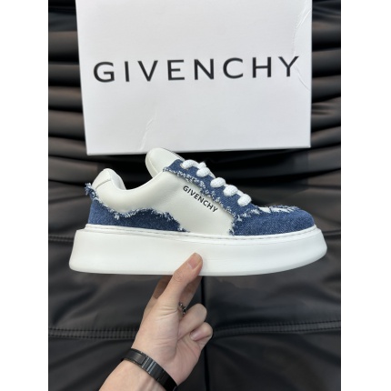 New Arrivals Givenchy Sneakers For Men in 194269