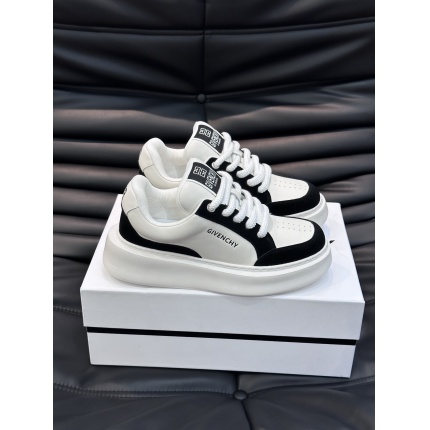 New Arrivals Givenchy Sneakers For Men in 194270