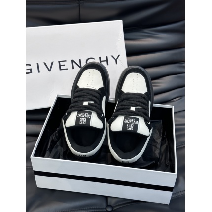 New Arrivals Givenchy Sneakers For Men in 194271