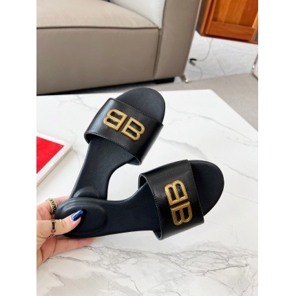 New Arrivals Balenciaga Sandals For Women in 194323