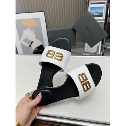 New Arrivals Balenciaga Sandals For Women in 194333