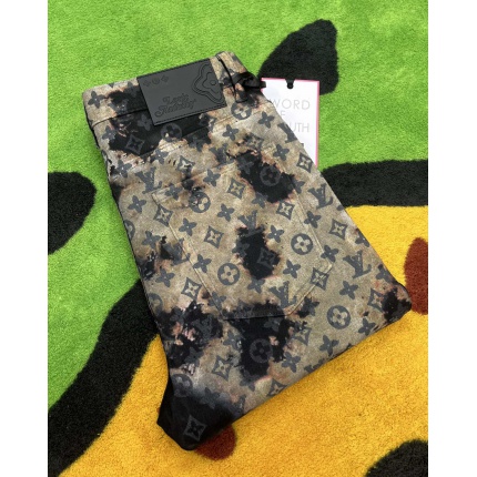 New Arrivals Louis Vuitton Jeans For Men in 194355