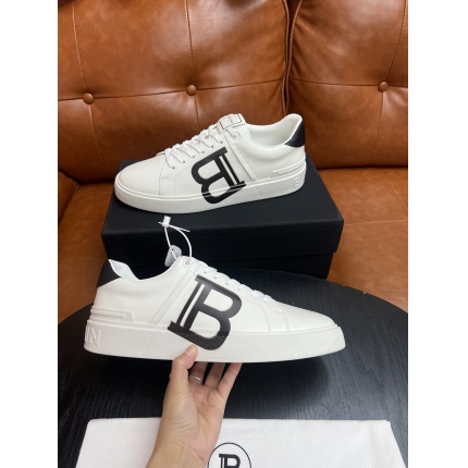 New Arrivals Balmain Sneakers For Men in 194439
