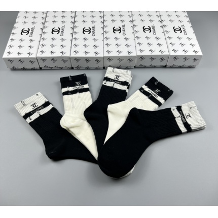 New Arrivals Chanel Socks A pack 5 Pairs in 194461