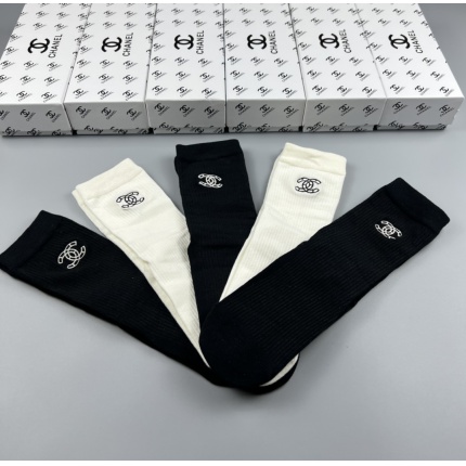 New Arrivals Chanel Socks A pack 5 Pairs in 194463