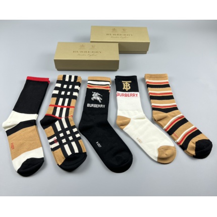 New Arrivals Burberry Socks A pack in 194478
