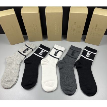 New Arrivals Burberry Socks A pack in 194480