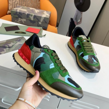 New Arrivals Valentino Sneakers For Men in 194642