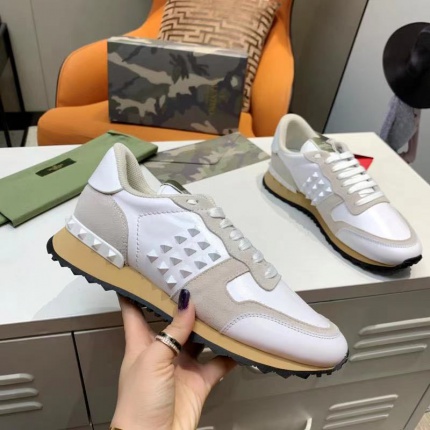 New Arrivals Valentino Sneakers For Men in 194644