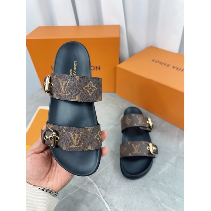 New Arrivals Louis Vuitton Slippers For Men in 194682