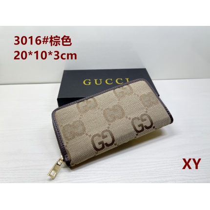 Gucci Wallets in 194704