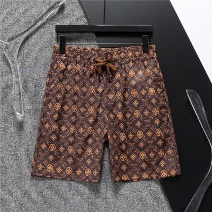 New Arrivals Louis Vuitton Shorts For Men in 195396