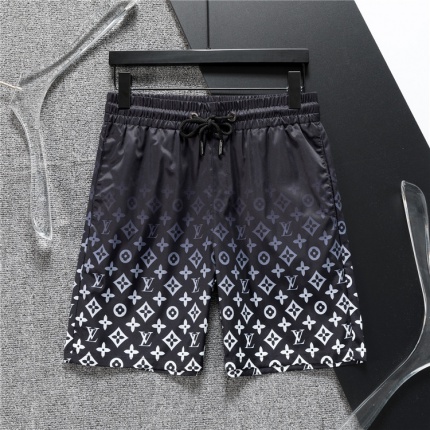 New Arrivals Louis Vuitton Shorts For Men in 195401