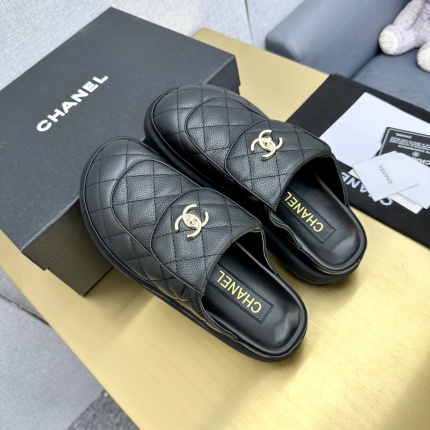 New Arrivals Chanel Loafers CC Slippers For Women in 195500