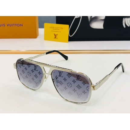 Louis Vuitton AAA Quality Sunglasses in 195626