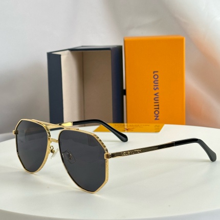 Louis Vuitton AAA Quality Sunglasses in 195634