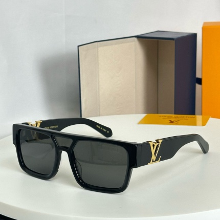Louis Vuitton AAA Quality Sunglasses in 195636