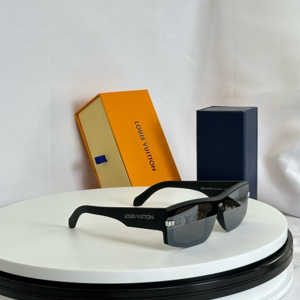 Louis Vuitton AAA Quality Sunglasses in 195641