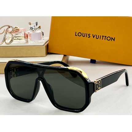 Louis Vuitton AAA Quality Sunglasses in 195645