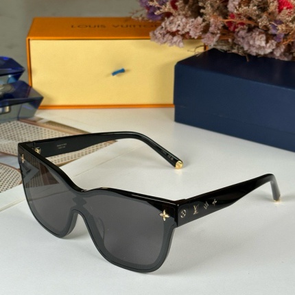 Louis Vuitton AAA Quality Sunglasses in 195655