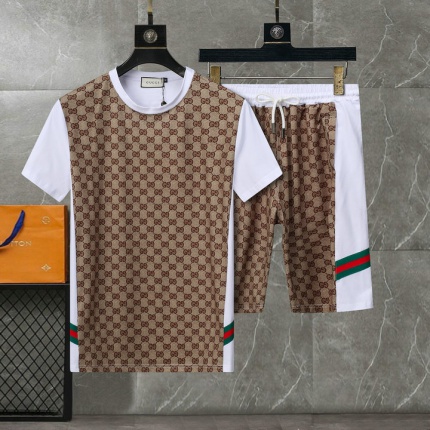 New Arrivals Gucci Short Tracksuits For Men in 195750