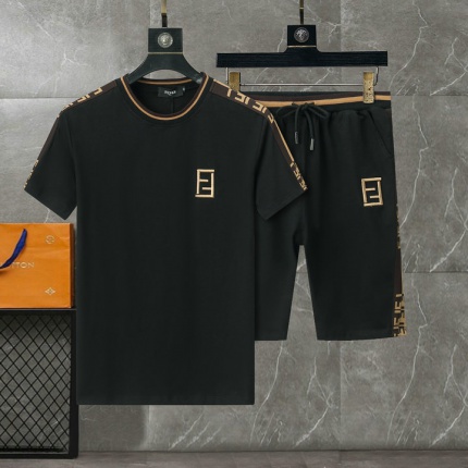 New Arrivals Fendi Short Tracksuits For Men in 195790