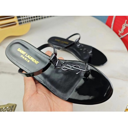 New Arrivals YSL Slippers For Women in 195822