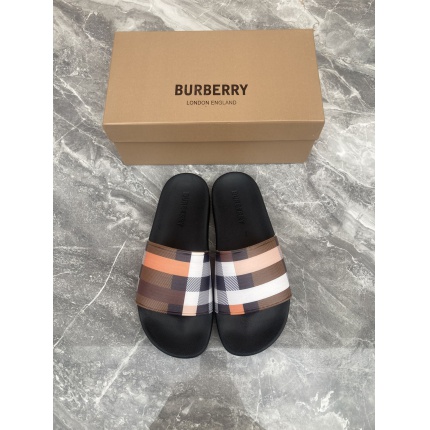 Burberry Slippers For Men in 195837