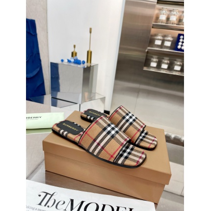 New Arrivals Burberry Slippers For Women in 195963