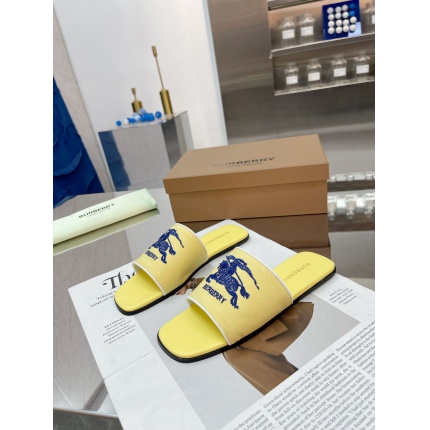 New Arrivals Burberry Slippers For Women in 195969