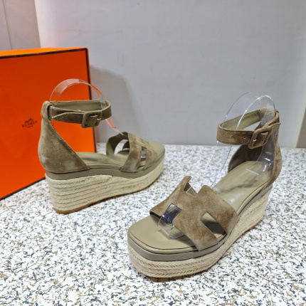 New Arrivals Hermes Sandals For Women in 195982