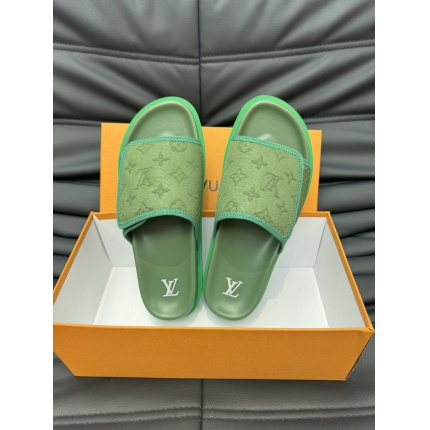New Arrivals High quality Louis Vuitton Slippers For Men in 196061