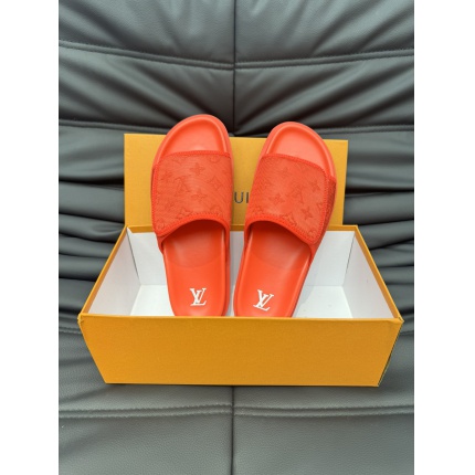 New Arrivals High quality Louis Vuitton Slippers For Men in 196062