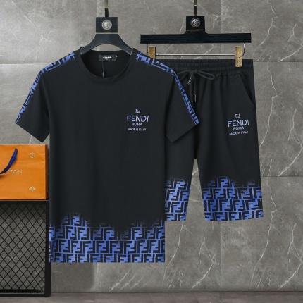 New Arrivals Fendi Short Tracksuit For Men in 196085