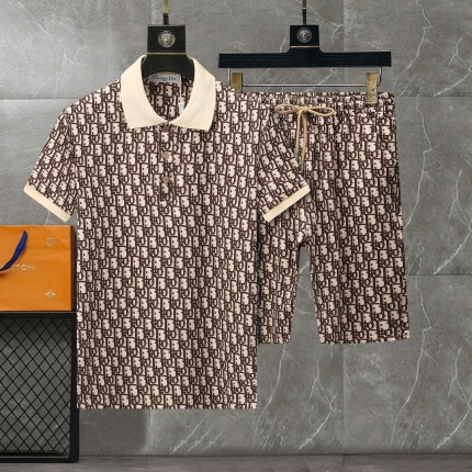 New Arrivals Dior Short Tracksuit For Men in 196095