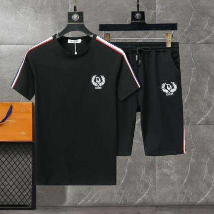 New Arrivals Dior Short Tracksuit For Men in 196097