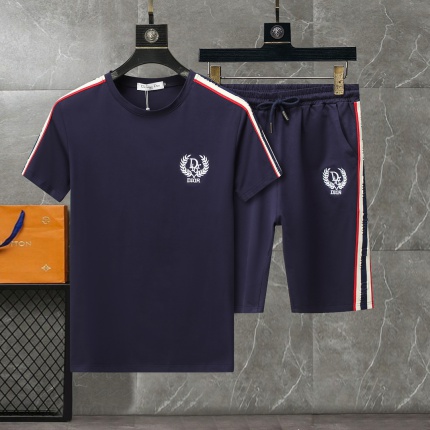 New Arrivals Dior Short Tracksuit For Men in 196098