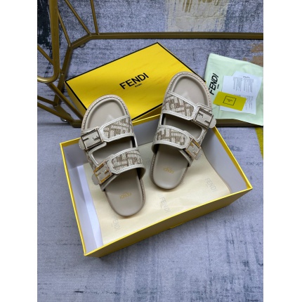 New Arrivals Fendi Slippers Size 35-45 in 196169