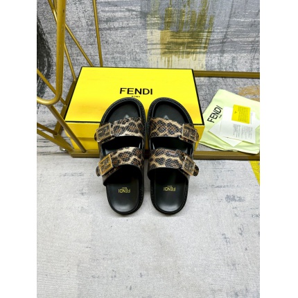 New Arrivals Fendi Slippers Size 35-45 in 196170