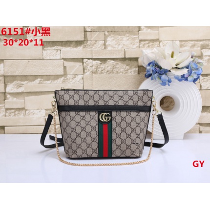 New Arrivals Cheap Gucci Cross Handbags in 196222