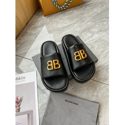 New Arrivals Balenciaga Slippers For Women in 196523