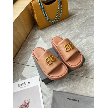 New Arrivals Balenciaga Slippers For Women in 196524