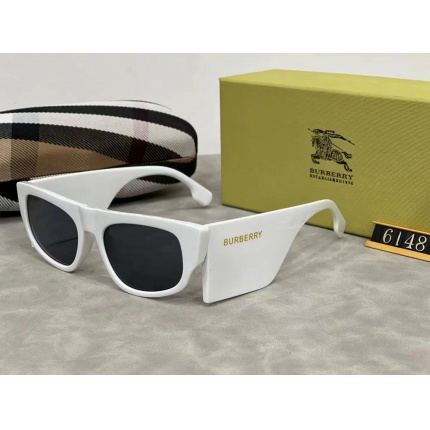Cheap Burberry or Sunglasses in 196658