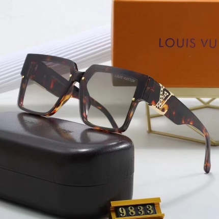 Cheap Louis Vuitton Sunglasses in 196743