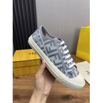 Fendi Sneakers For Men in 196777