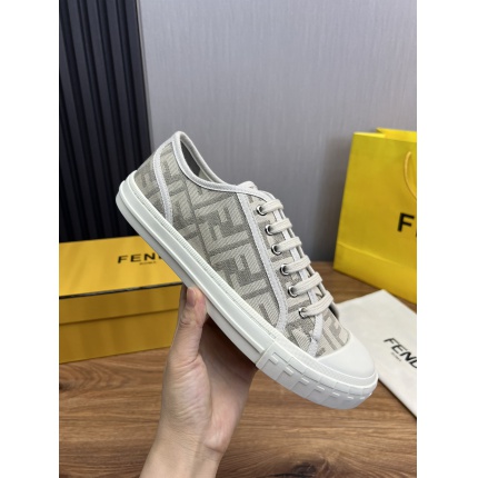 Fendi Sneakers For Men in 196779