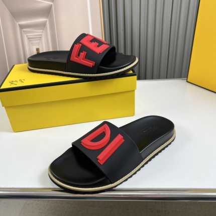 New Arrivals Fendi Slippers For Men in 196861