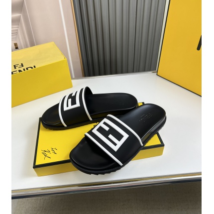 New Arrivals Fendi Slippers For Men in 196867